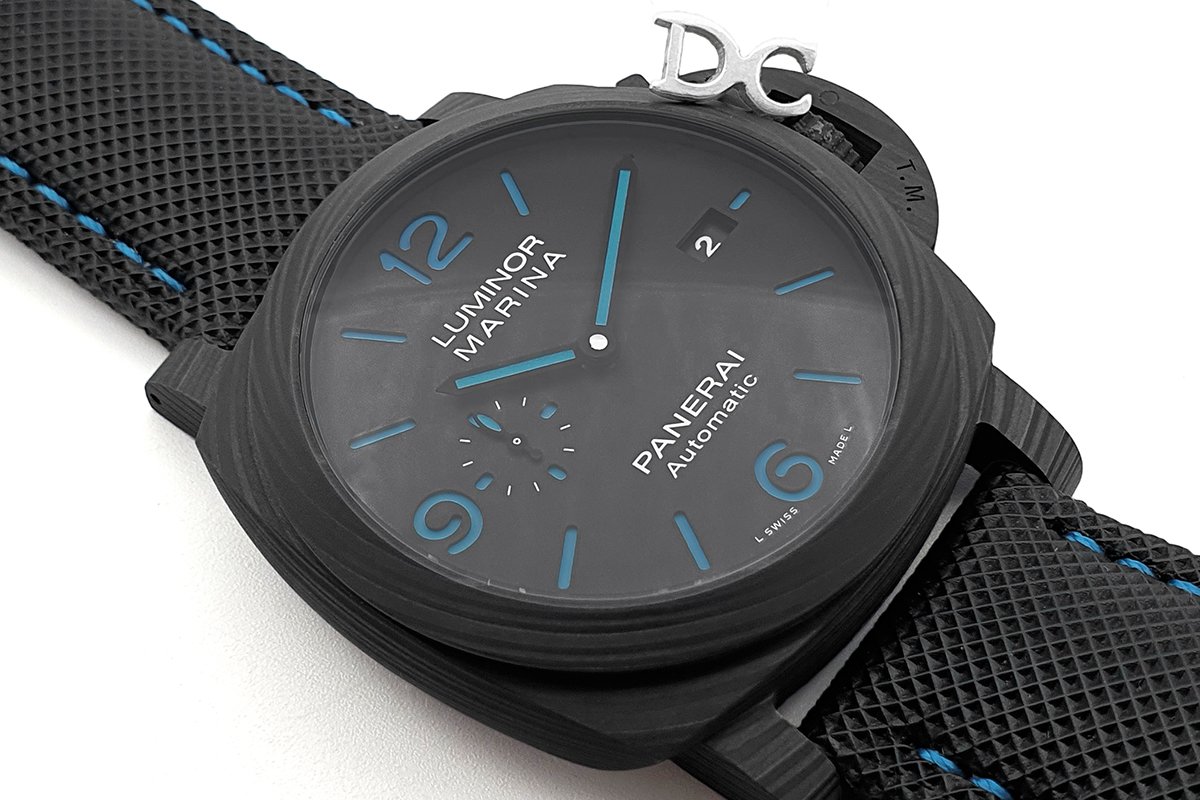 Pam1661 Luminor Marina Carbotech 44mm